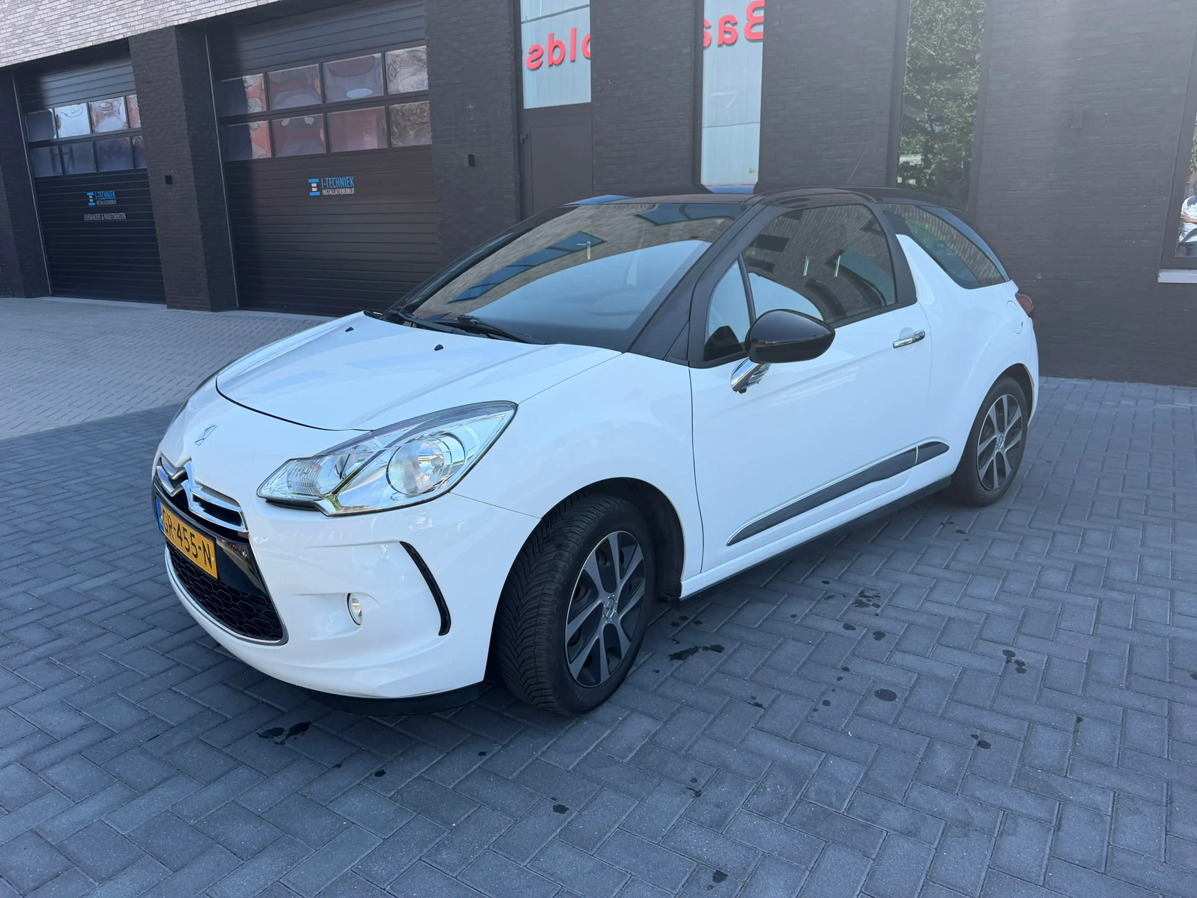 DS Automobiles DS 3 1.2 PureTech Chic