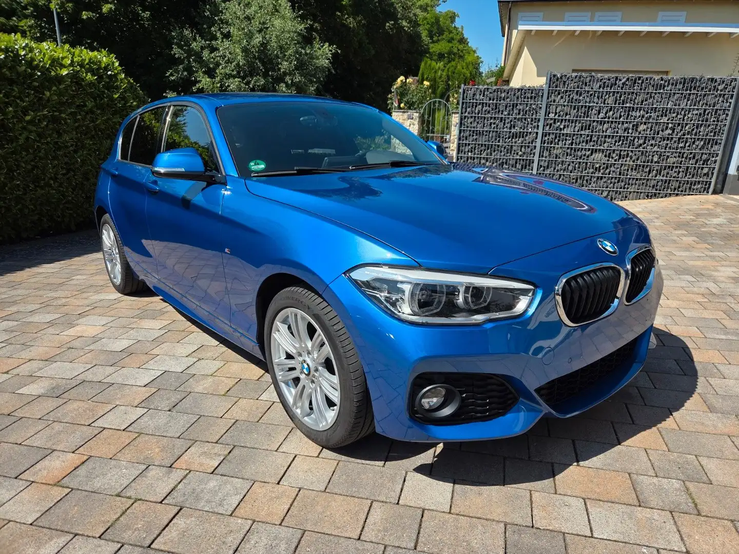 BMW 118 i M Paket Navi Komf LED Kam PDC  2. Hd plava - 1