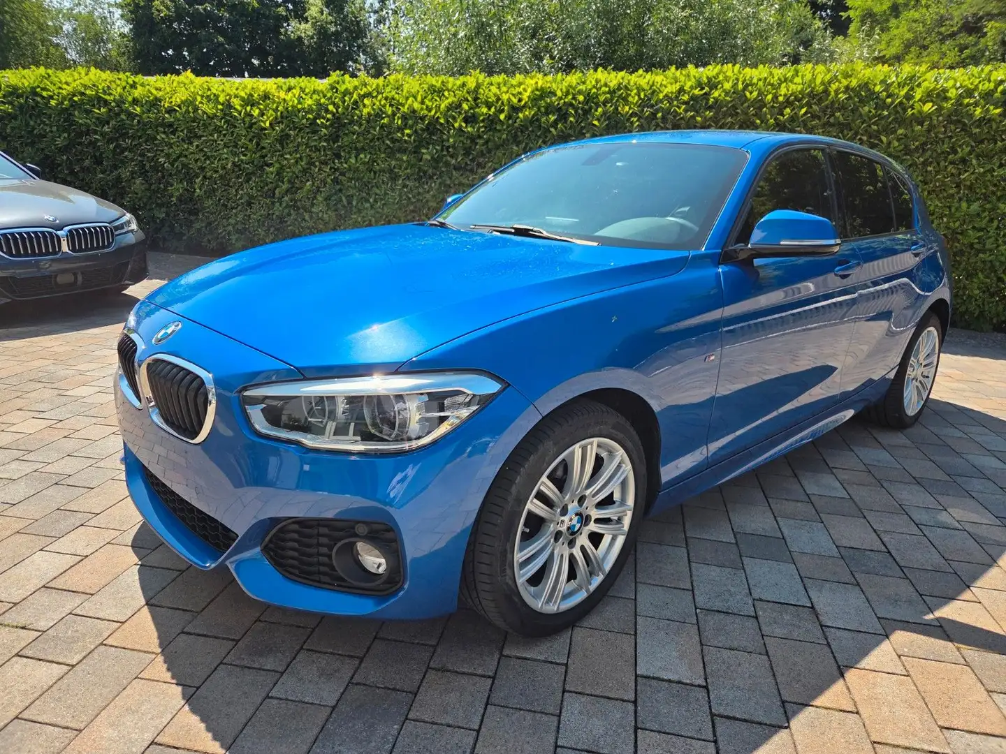 BMW 118 i M Sport Navi Komf LED Kam PDC 2. Hd Bleu - 1