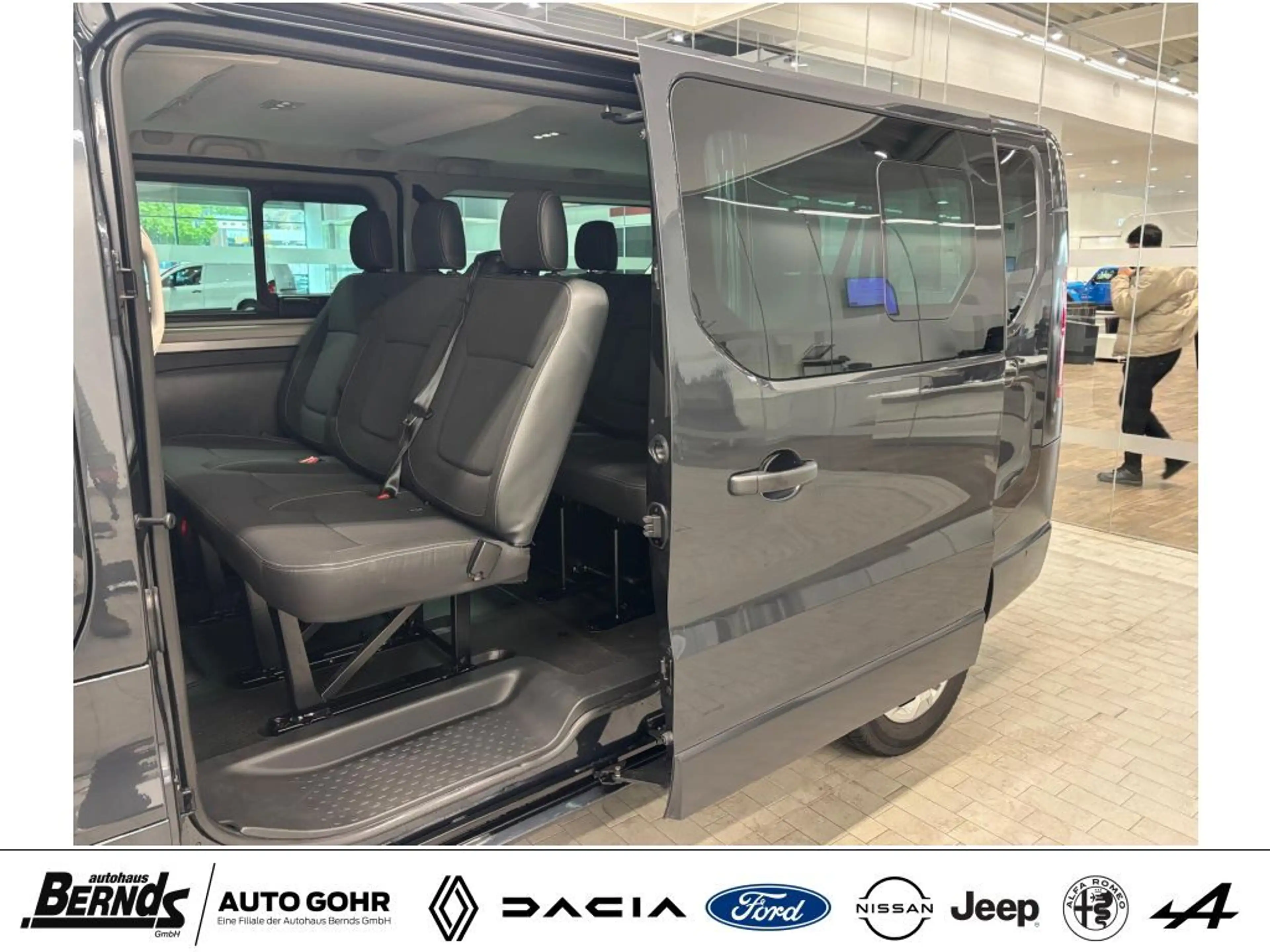 Renault Trafic GRAND 150 EDC Evo Navi Aut. 8-Sitzer Kamera uvm. — photo 10