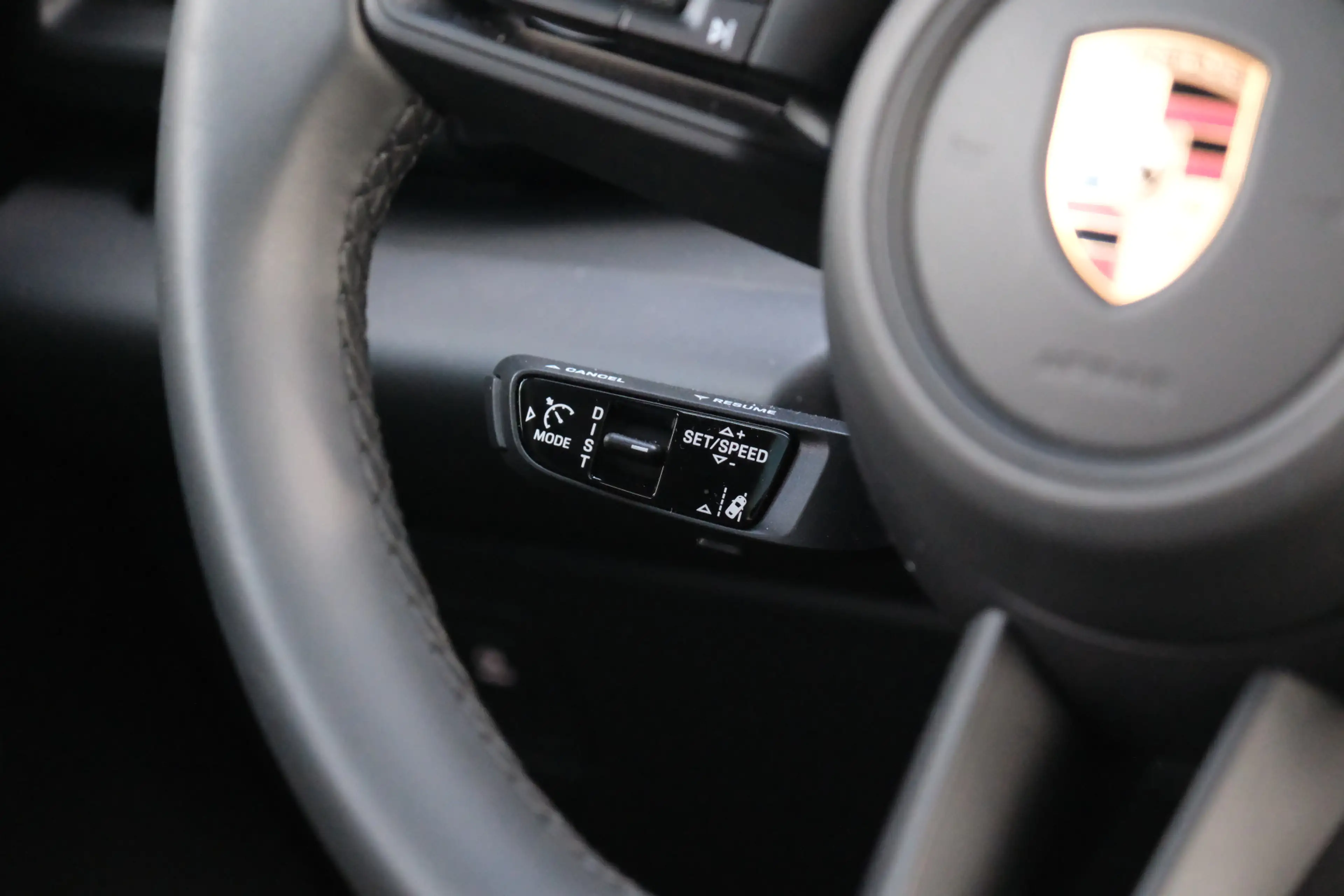 Porsche Macan 4 | Luchtvering | Bose | Schuifkanteldak |  Trekha — photo 8