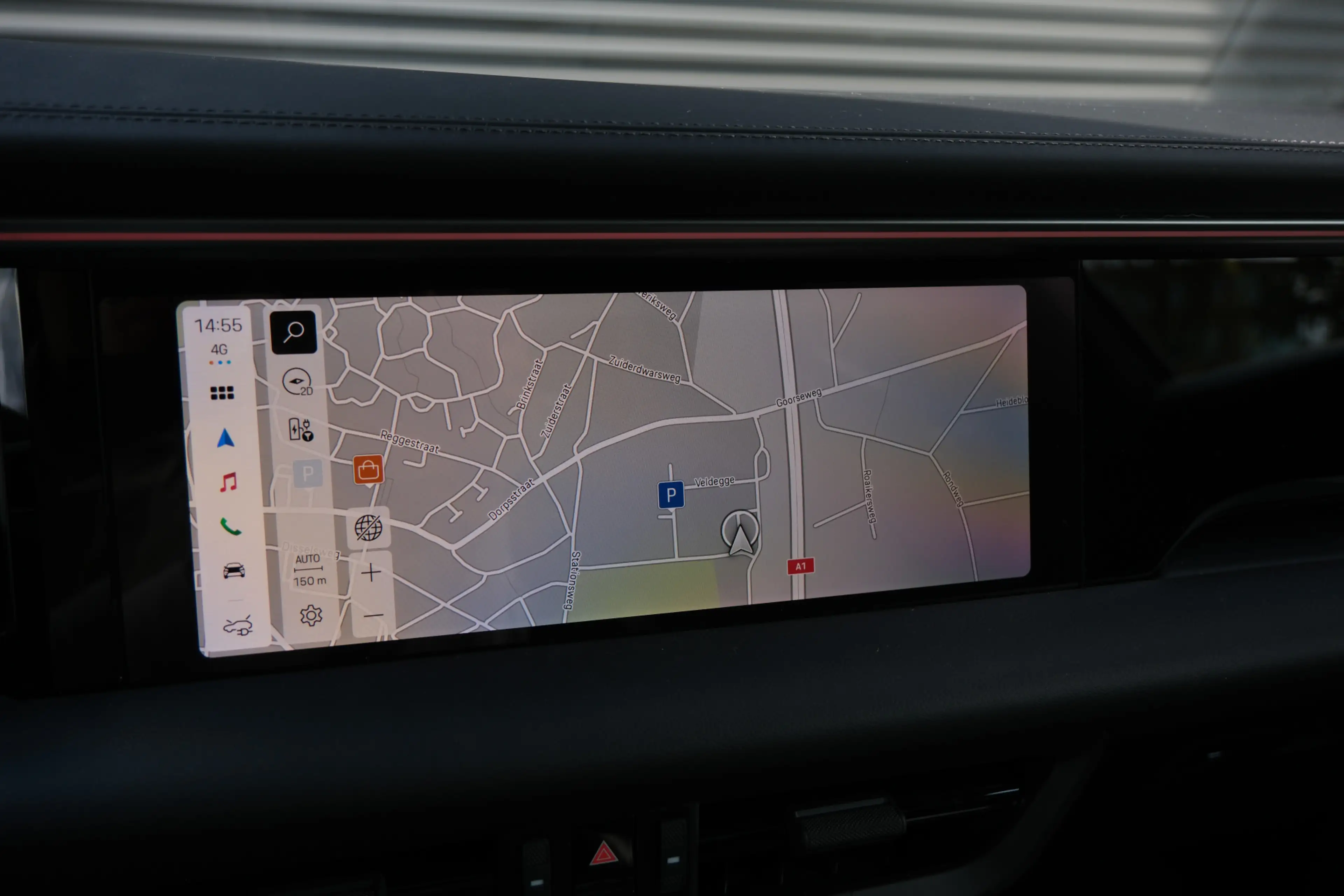 Porsche Macan 4 | Luchtvering | Bose | Schuifkanteldak |  Trekha — photo 42