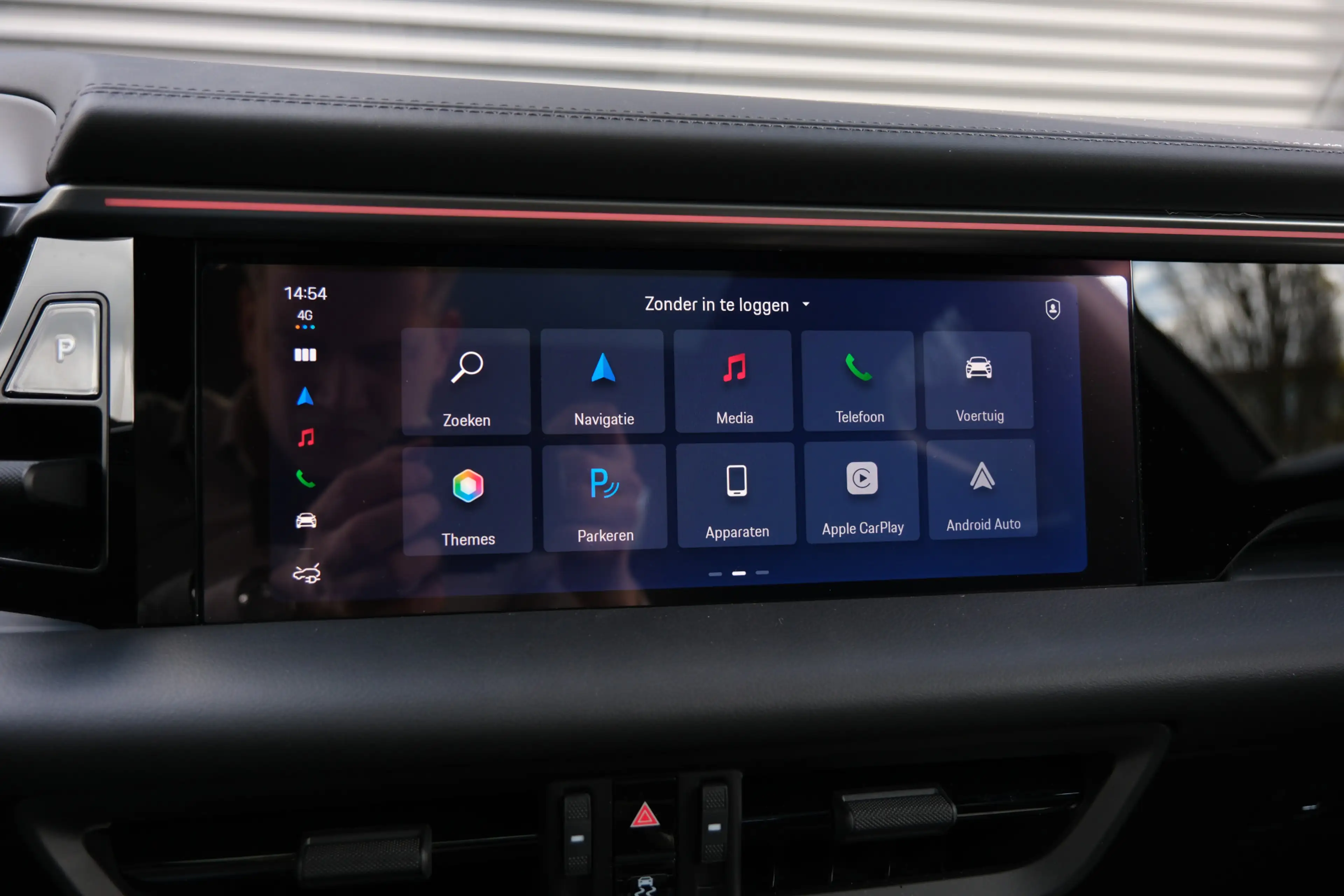 Porsche Macan 4 | Luchtvering | Bose | Schuifkanteldak |  Trekha — photo 36