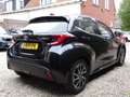 Toyota Yaris 1.5 Hybrid First Edition Zwart - thumbnail 4