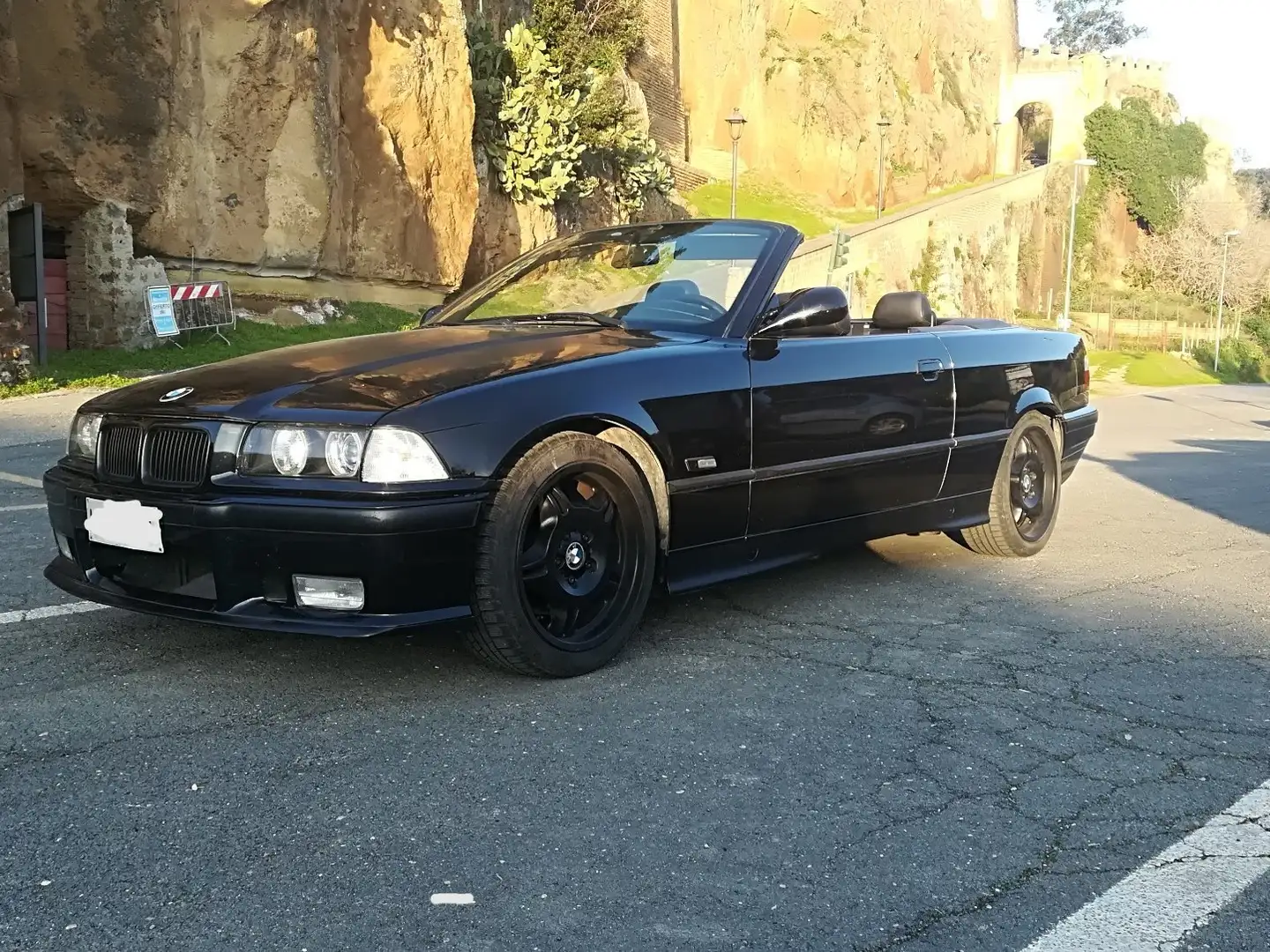 BMW 318 318i Cabrio - 2