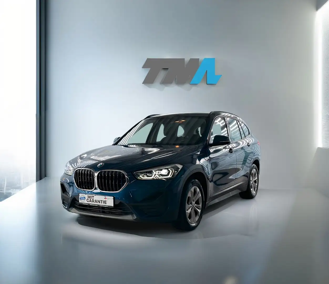 BMW X1 xDrive 25e PANO LED M-Sportlenkr. HiFi Blau - 1