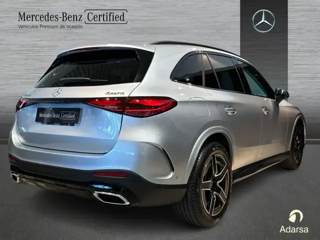 Mercedes-Benz GLC view 2