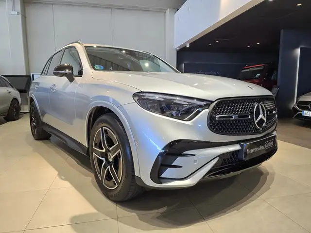 Mercedes-Benz GLC view 8