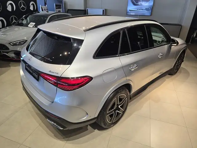 Mercedes-Benz GLC view 14