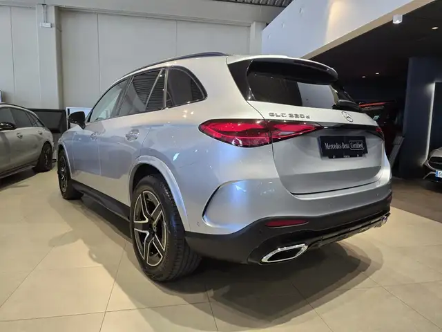 Mercedes-Benz GLC view 9