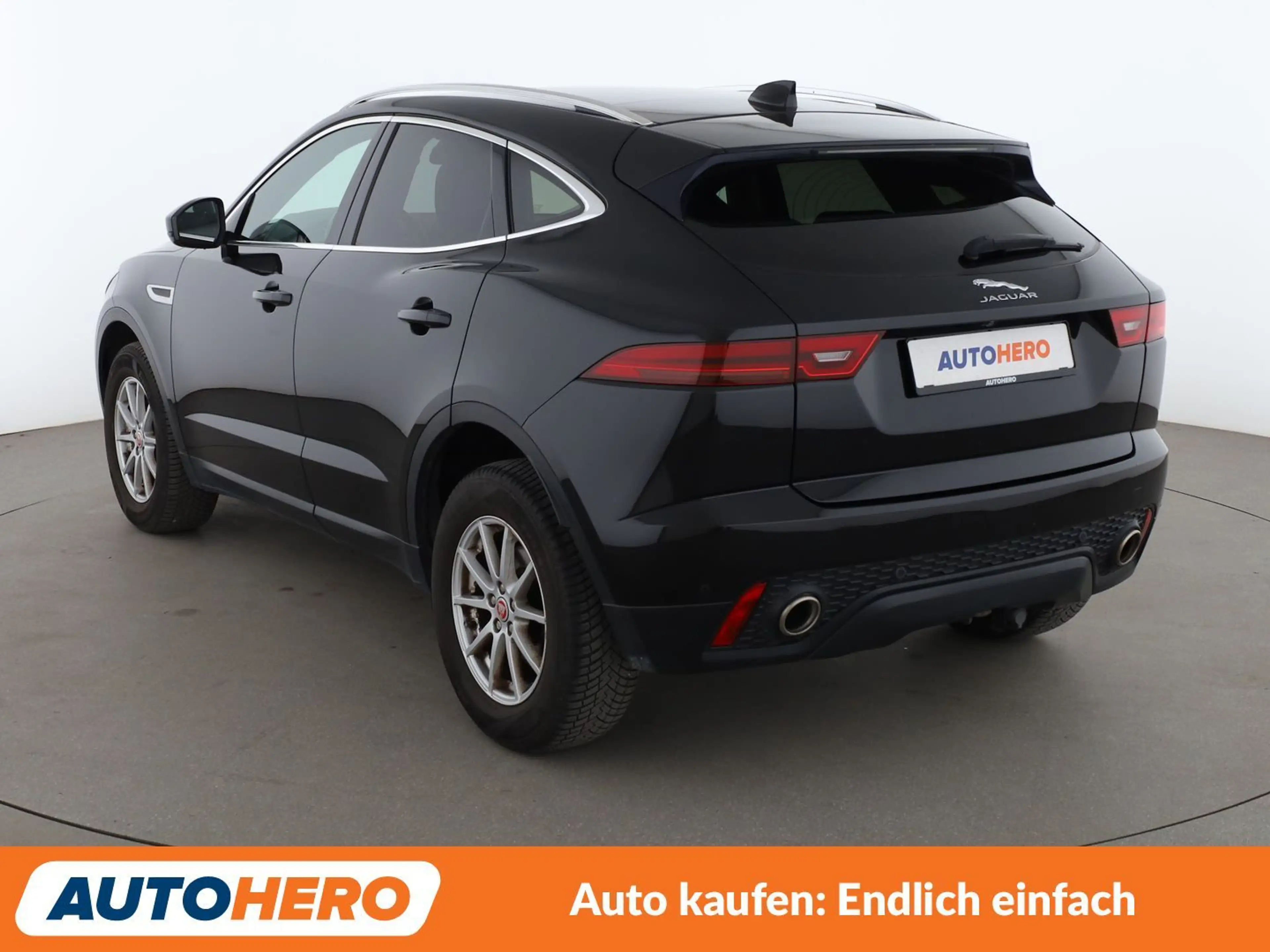 Jaguar E-Pace D150 Basis*NAVI*TEMPO*PDC*LIM*ALU*KLIMA* — photo 4