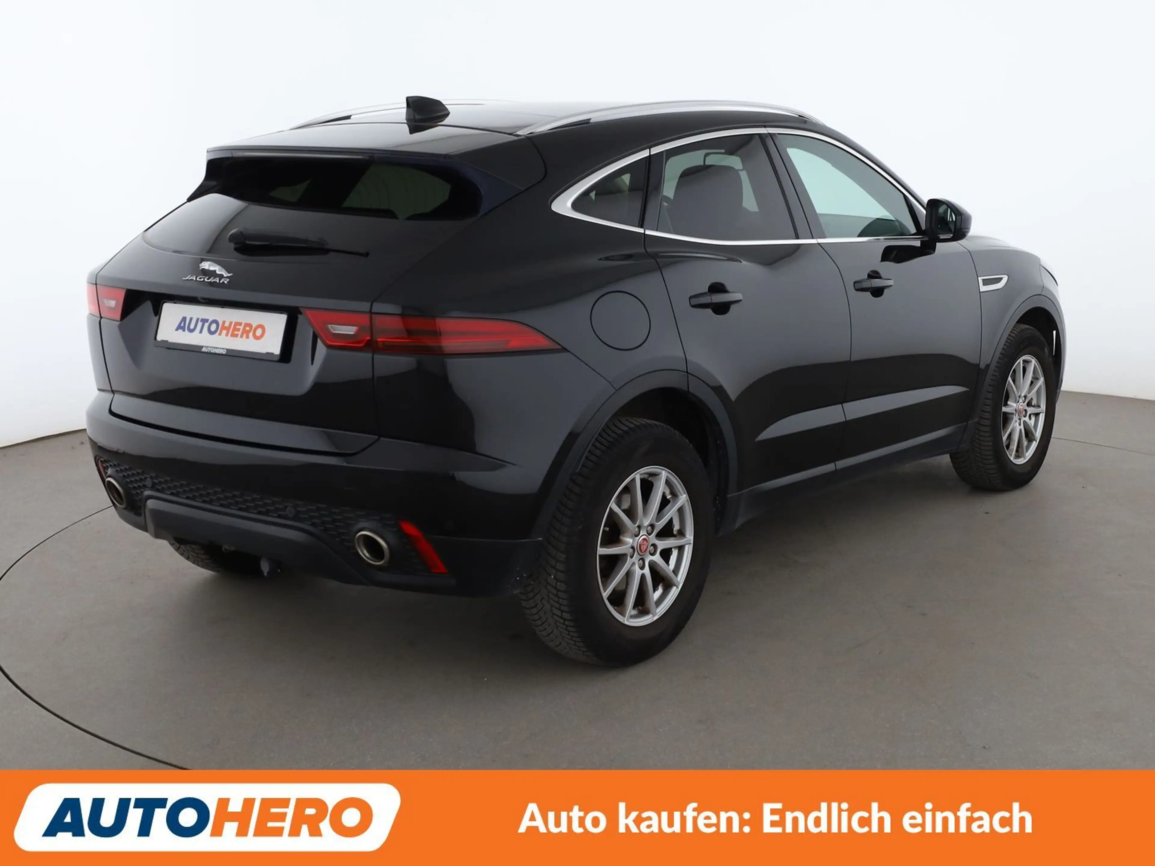 Jaguar E-Pace D150 Basis*NAVI*TEMPO*PDC*LIM*ALU*KLIMA* — photo 6