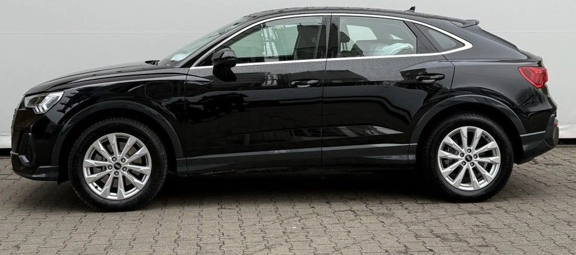 Audi Q3 Audi Q3 TFSIe Sportback S tronic Nero - 2