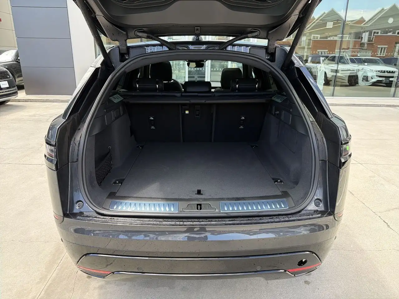 Land Rover Range Rover Velar снимка Land Rover Range Rover Velar