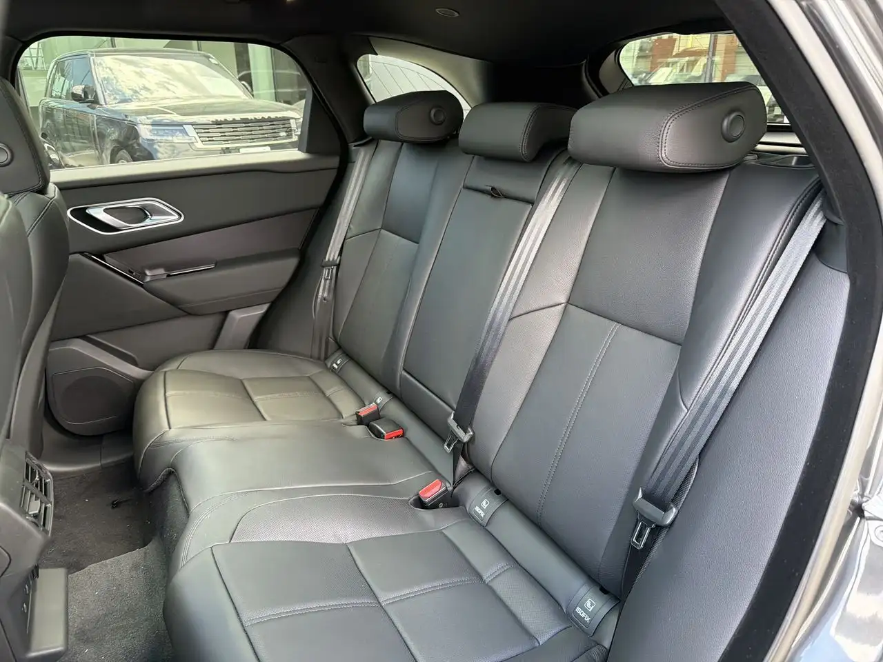 Land Rover Range Rover Velar снимка Land Rover Range Rover Velar