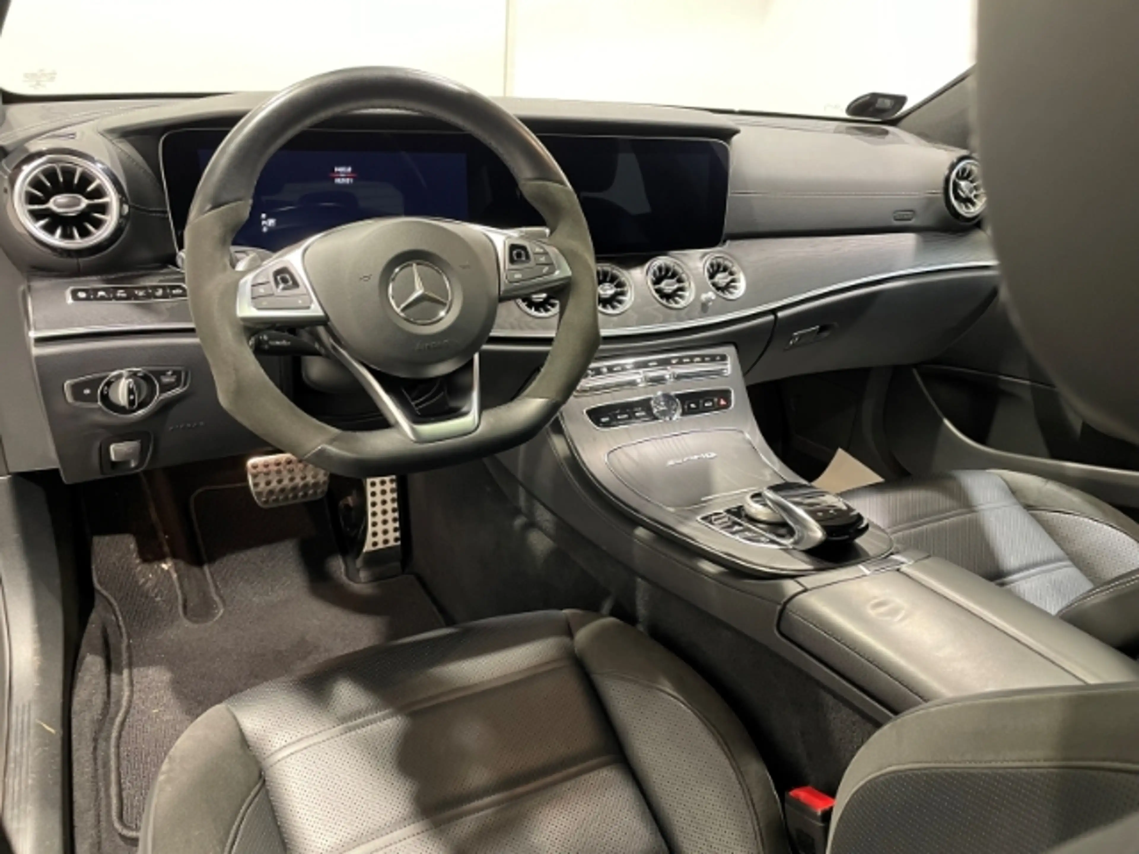 Mercedes-Benz E 43 AMG T4Matic EU6 Leder LED ACC Navi Burmester GSD — photo 6
