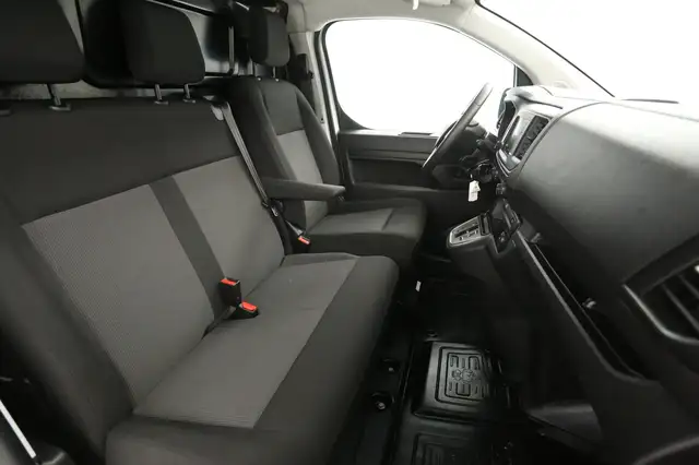 Toyota Proace view 12