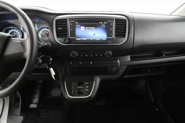 Toyota Proace view 13