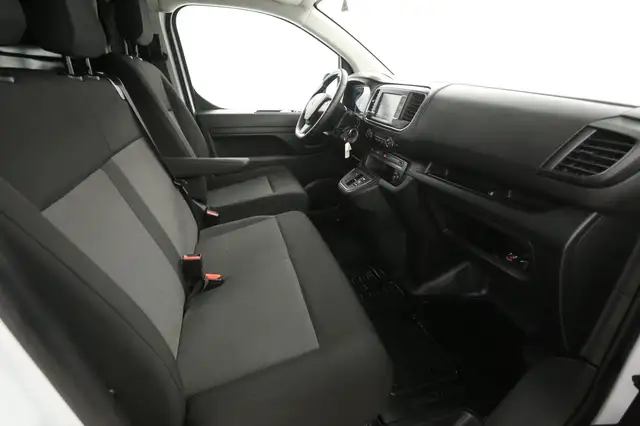 Toyota Proace view 11
