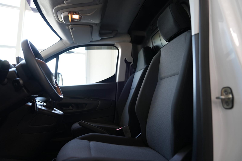 Peugeot Partner Premium L1 — photo 15