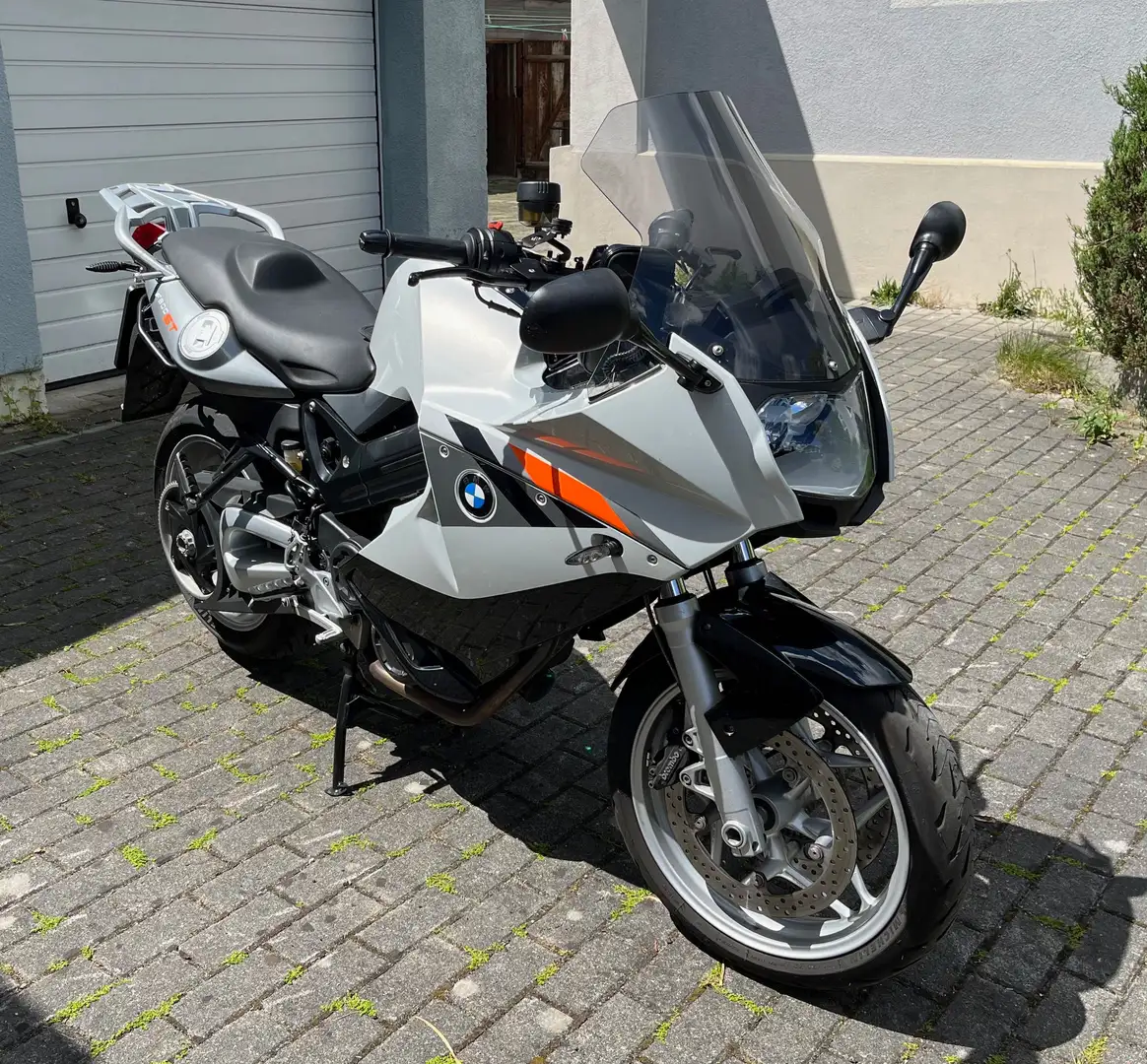 BMW F 800 ST mit Koffern, Tankrucksack und Zubehör - 2