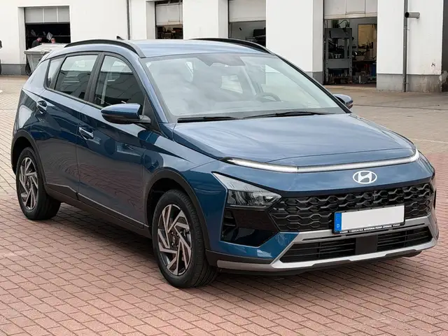 Hyundai Bayon view 3