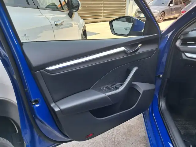 Skoda Octavia view 7