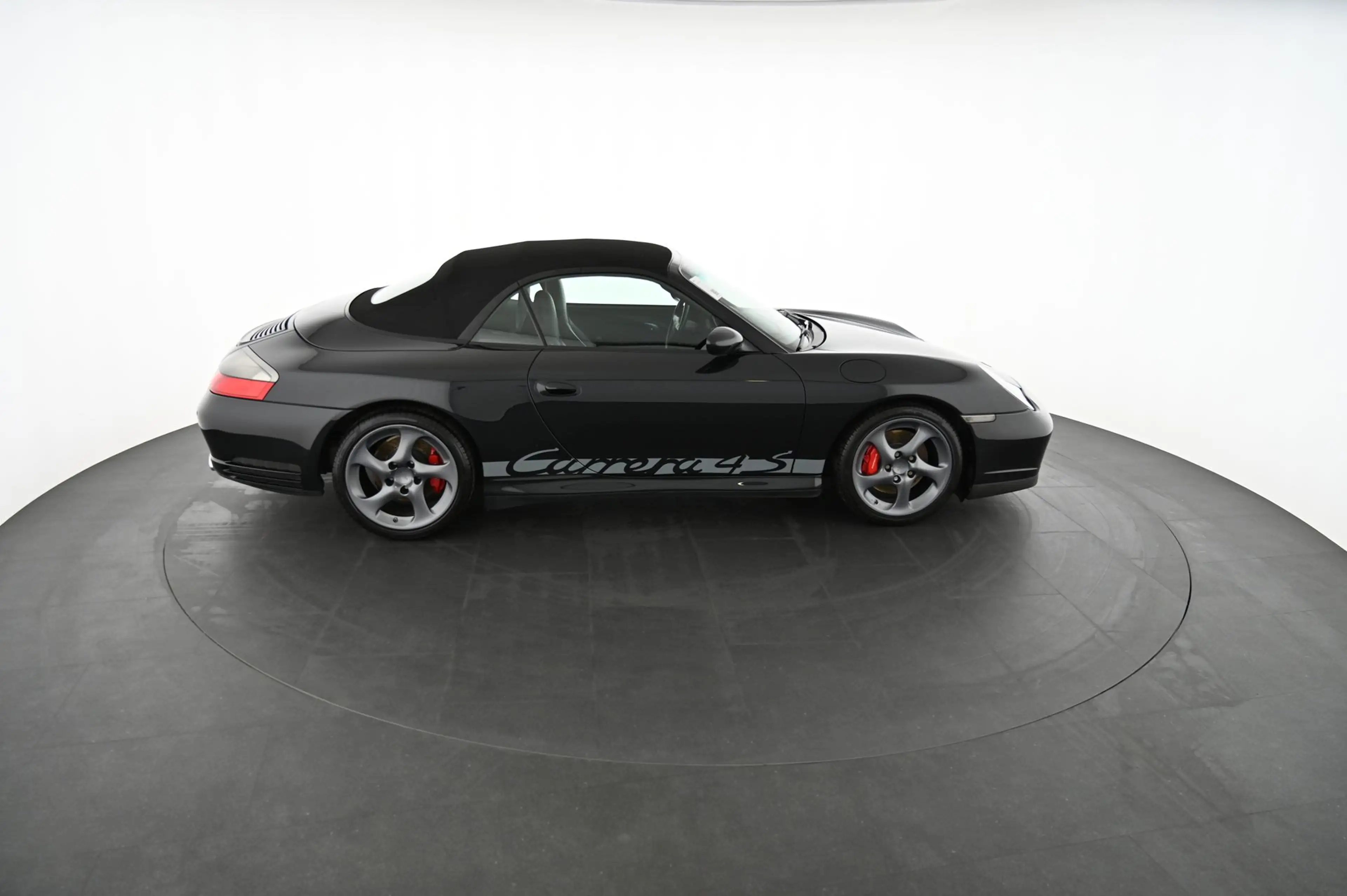 Porsche 996 911 Carrera 4S — photo 18