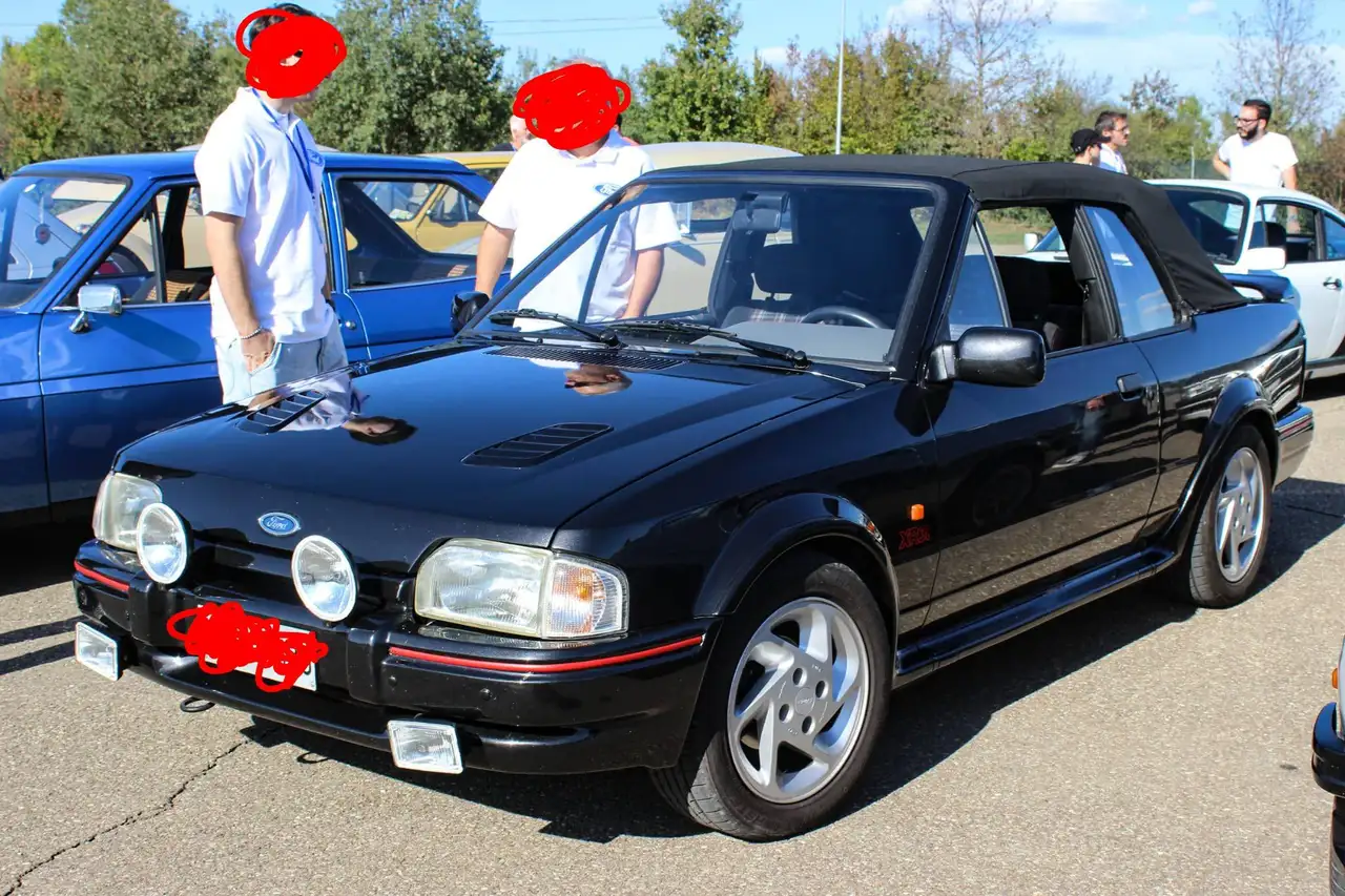 Ford Escort 3p 1.6i XR3 5m, foto 5