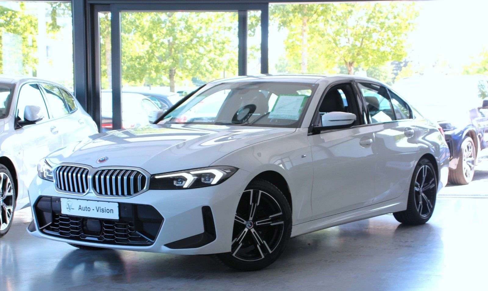 BMW 320