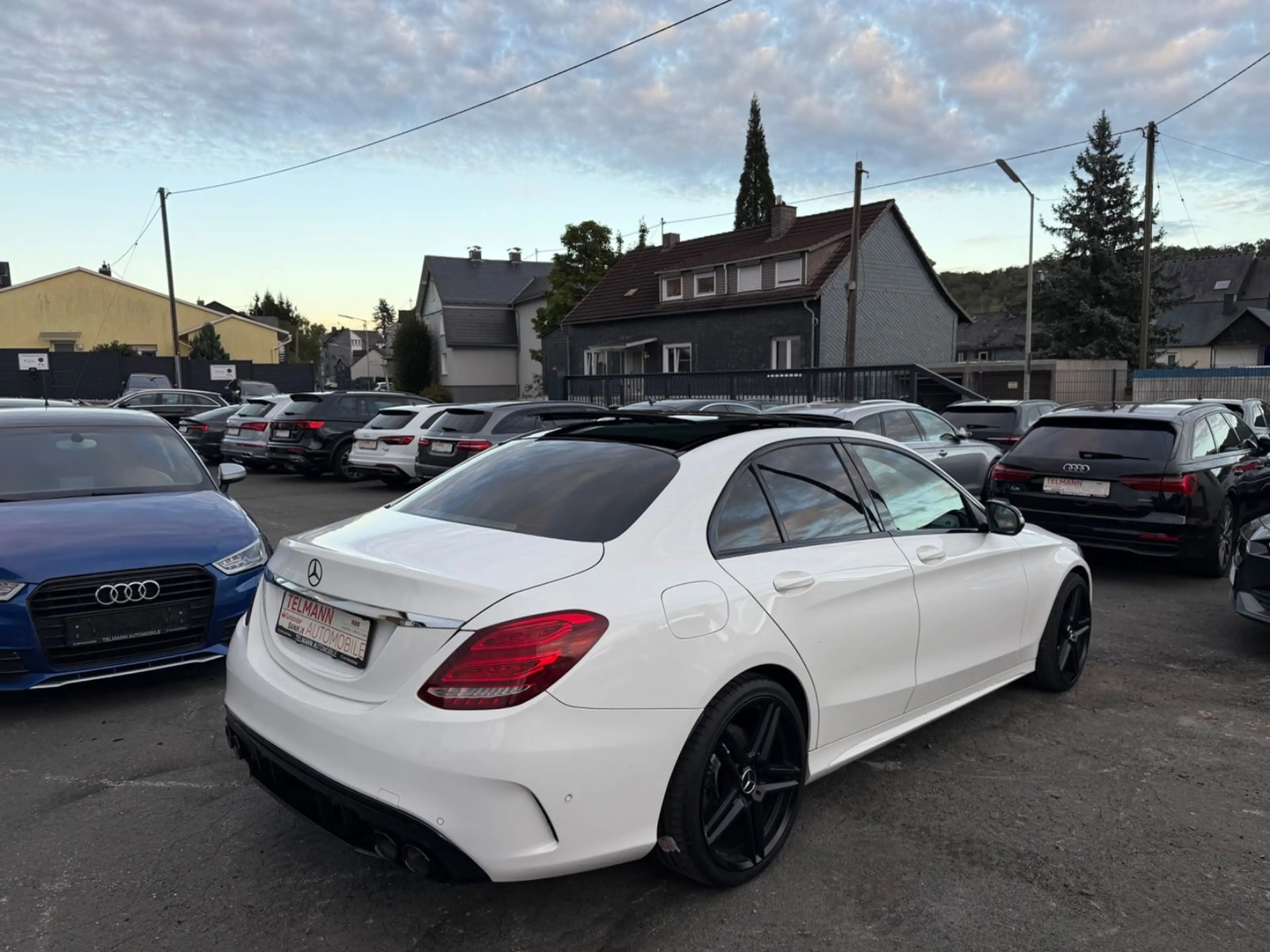 Mercedes-Benz C 400 C Limousine 4Matic/Pano-Dach/Burmester — photo 8
