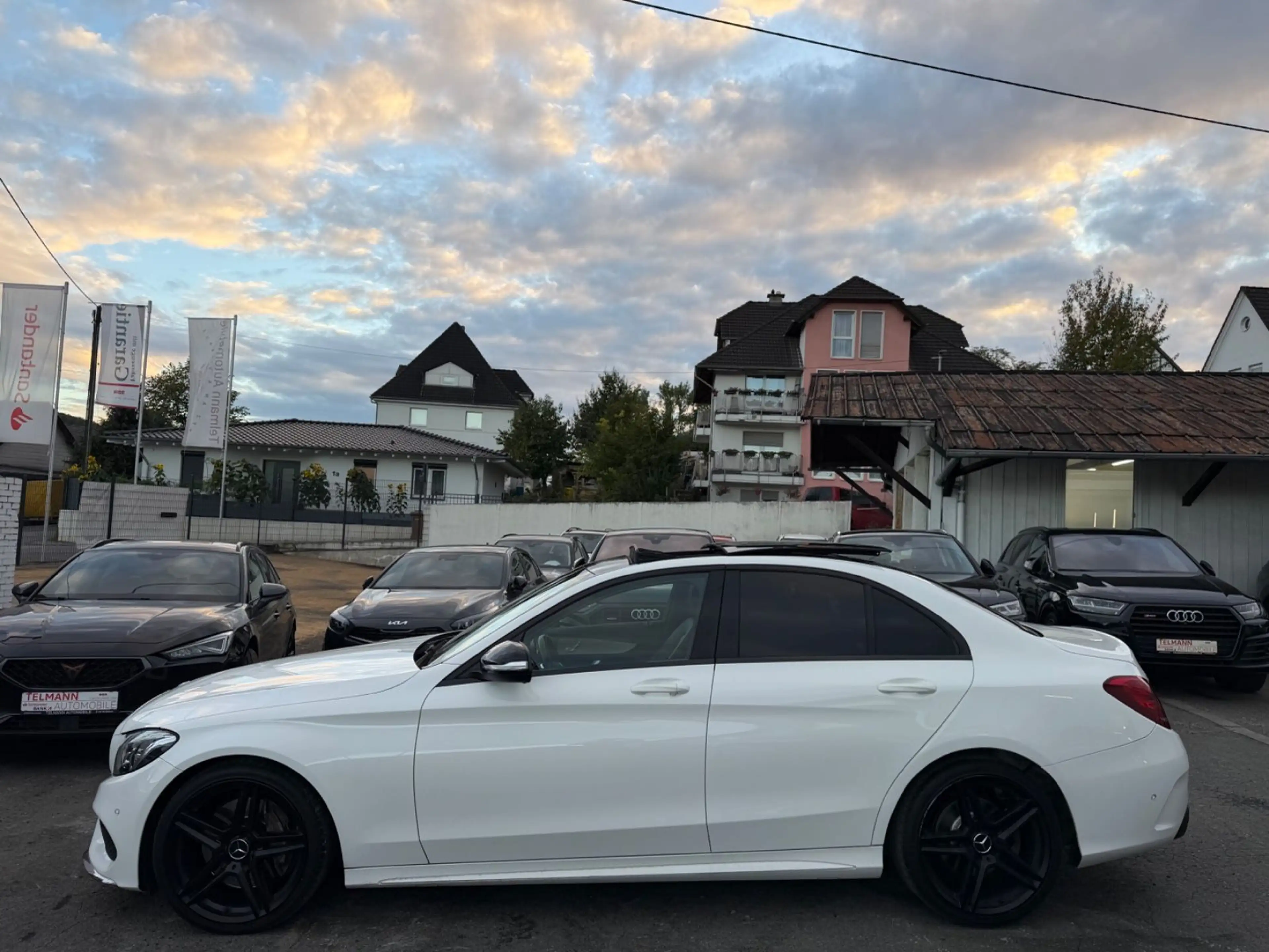 Mercedes-Benz C 400 C Limousine 4Matic/Pano-Dach/Burmester — photo 10
