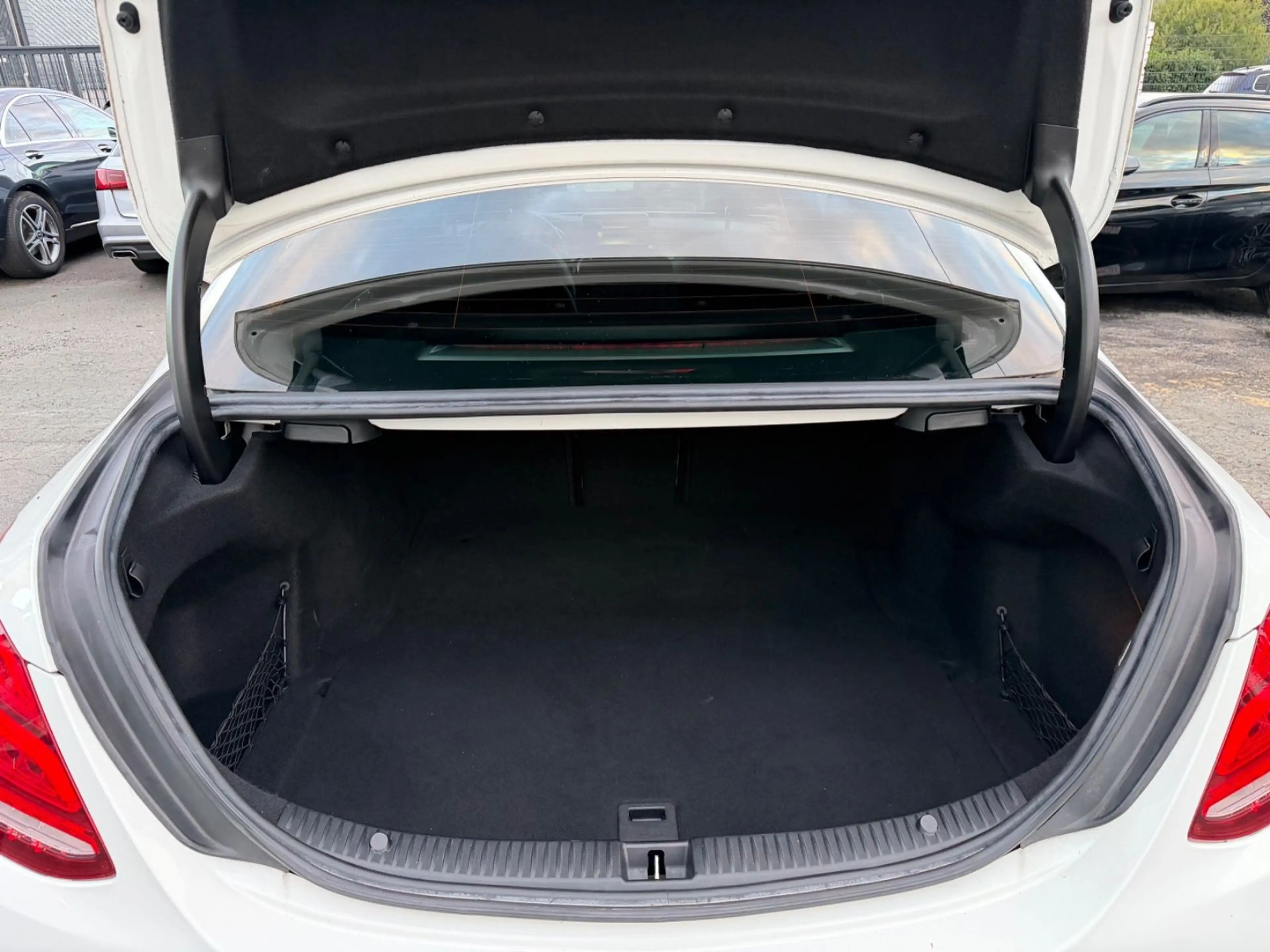 Mercedes-Benz C 400 C Limousine 4Matic/Pano-Dach/Burmester — photo 11