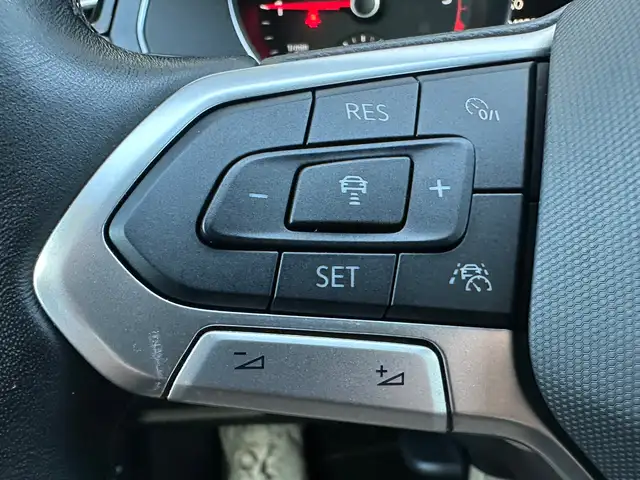 Volkswagen Passat view 15