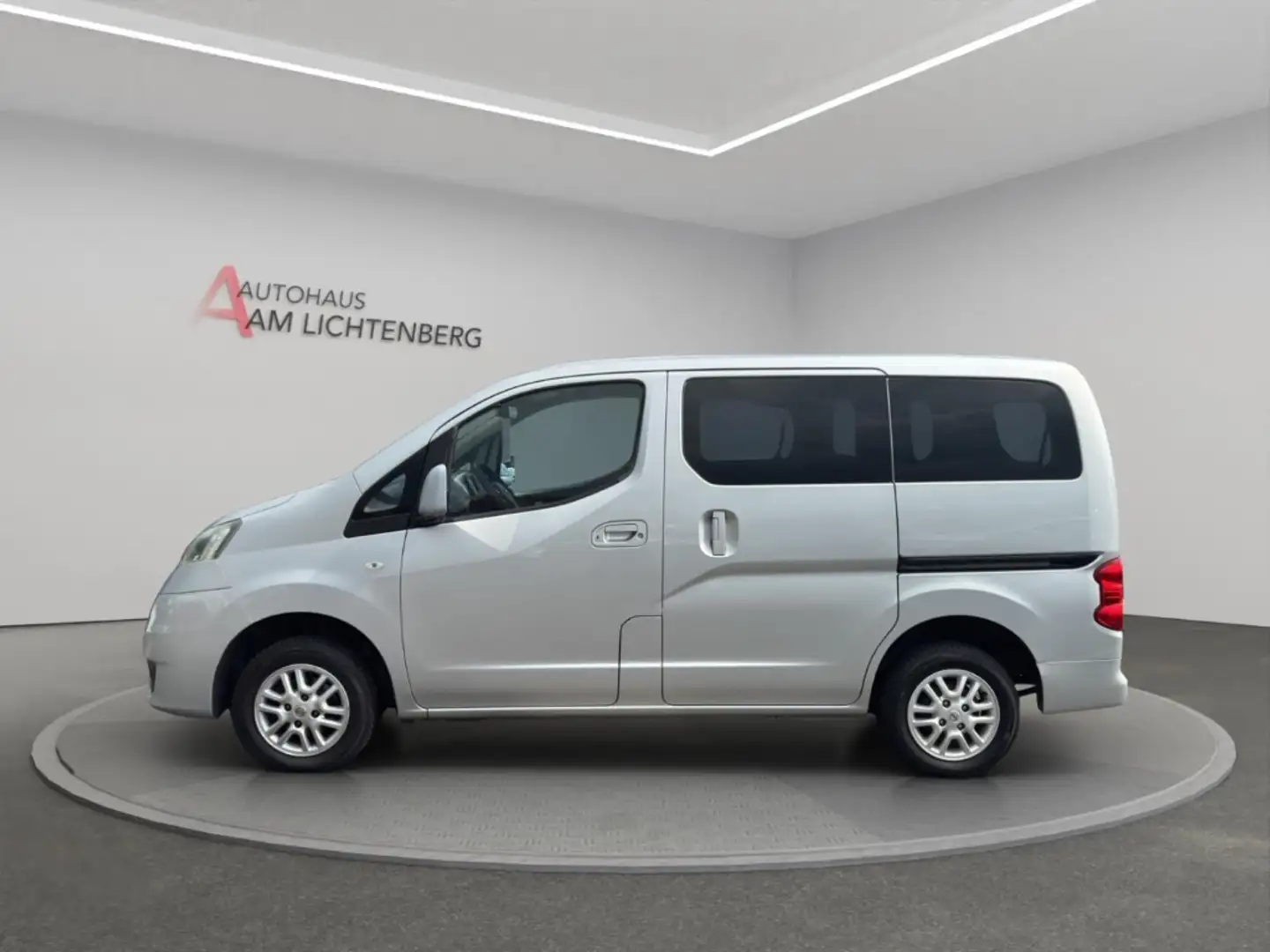 Nissan NV200 1.5 Evalia 1,5 dCi Tekna NAVI+KLIMA+7-SITZE+KAMERA Ezüst - 2