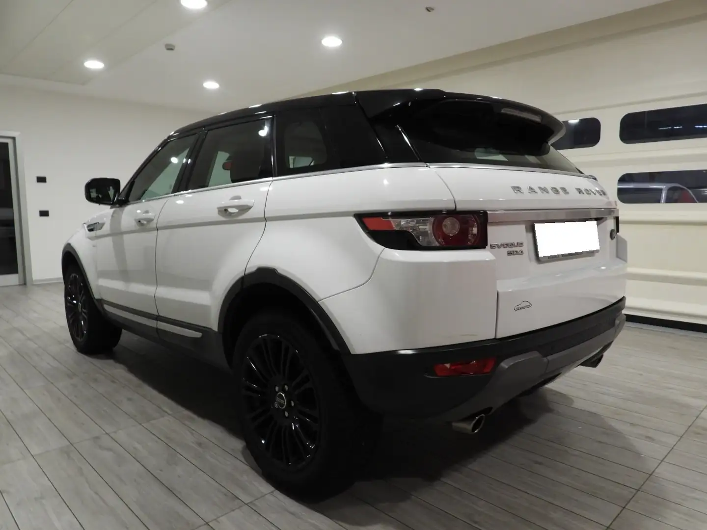 Land Rover Range Rover Evoque RANGE ROVER EVOQUE 2.2 SD4 PRESTIGE 190CV (2012) Blanc - 2