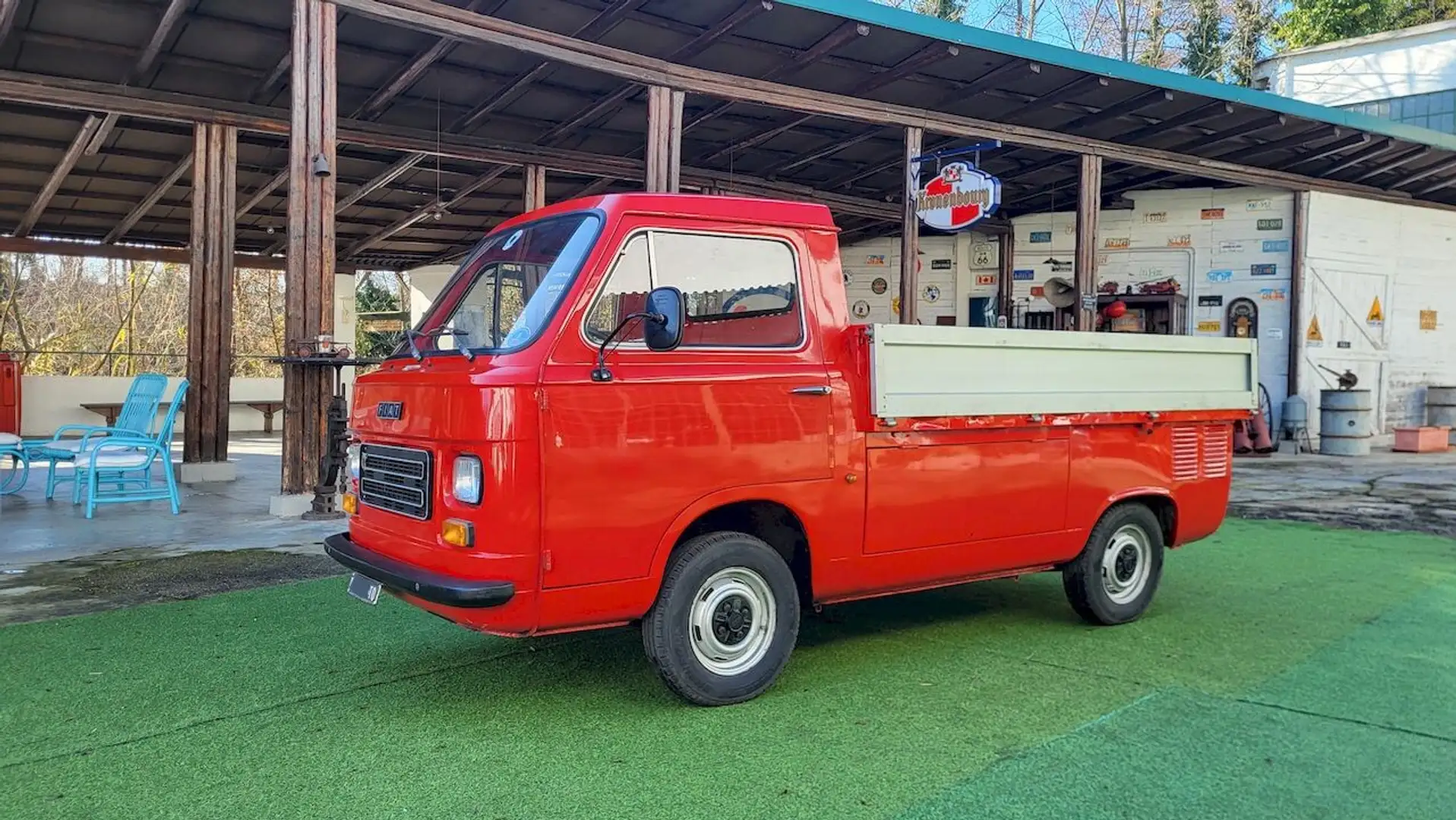 Fiat 900 T Camioncino Coriasco Rosso - 1