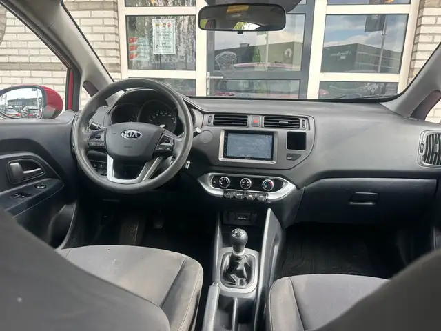 Kia Rio view 7