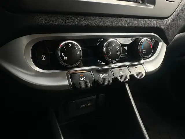 Kia Rio view 15