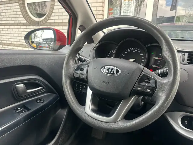 Kia Rio view 10