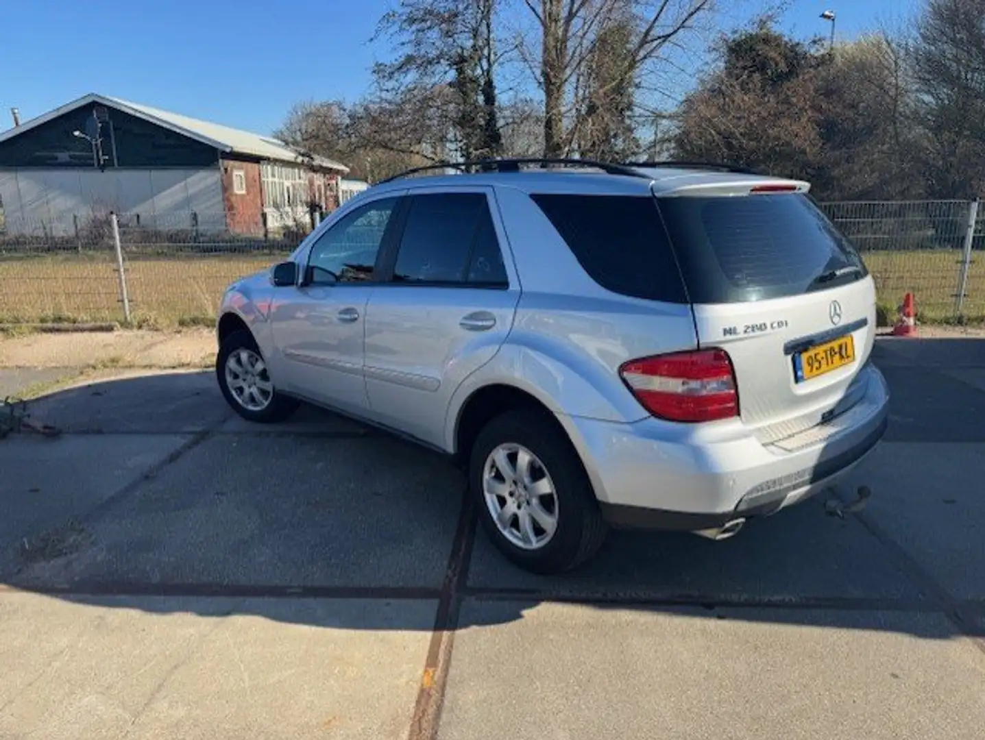 Mercedes-Benz ML 320 ML 320 280 Zilver - 1