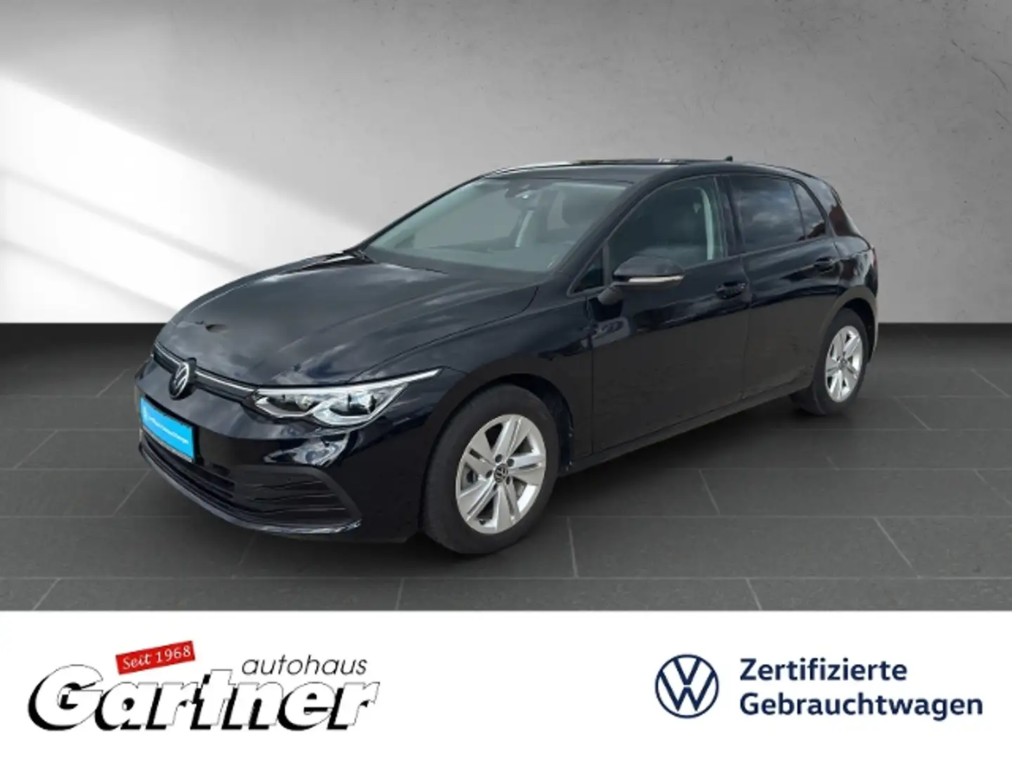 Volkswagen Golf VIII LIFE 1.5 TSI LED PLUS NAVI APP CONN DAB+ ACC Schwarz - 1