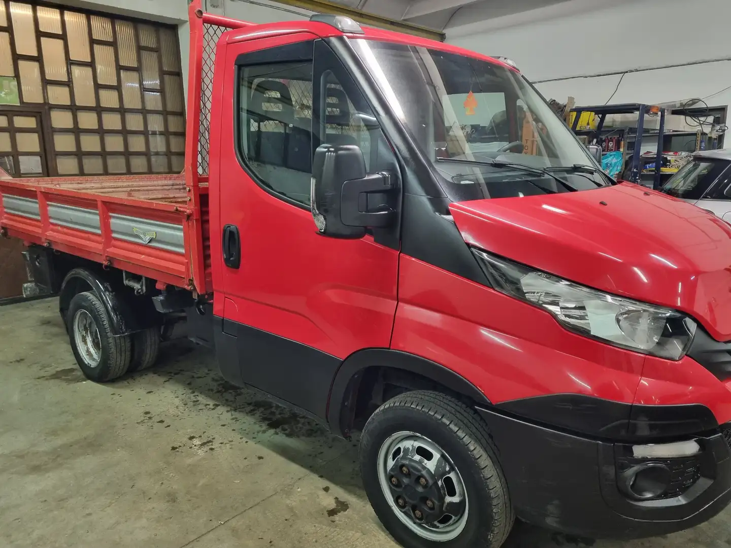 Iveco Daily Rosso - 2