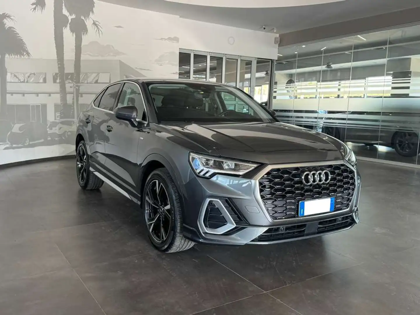 Audi Q3 2ª serie SPB 35 TDI S tronic S line edition Gris - 1