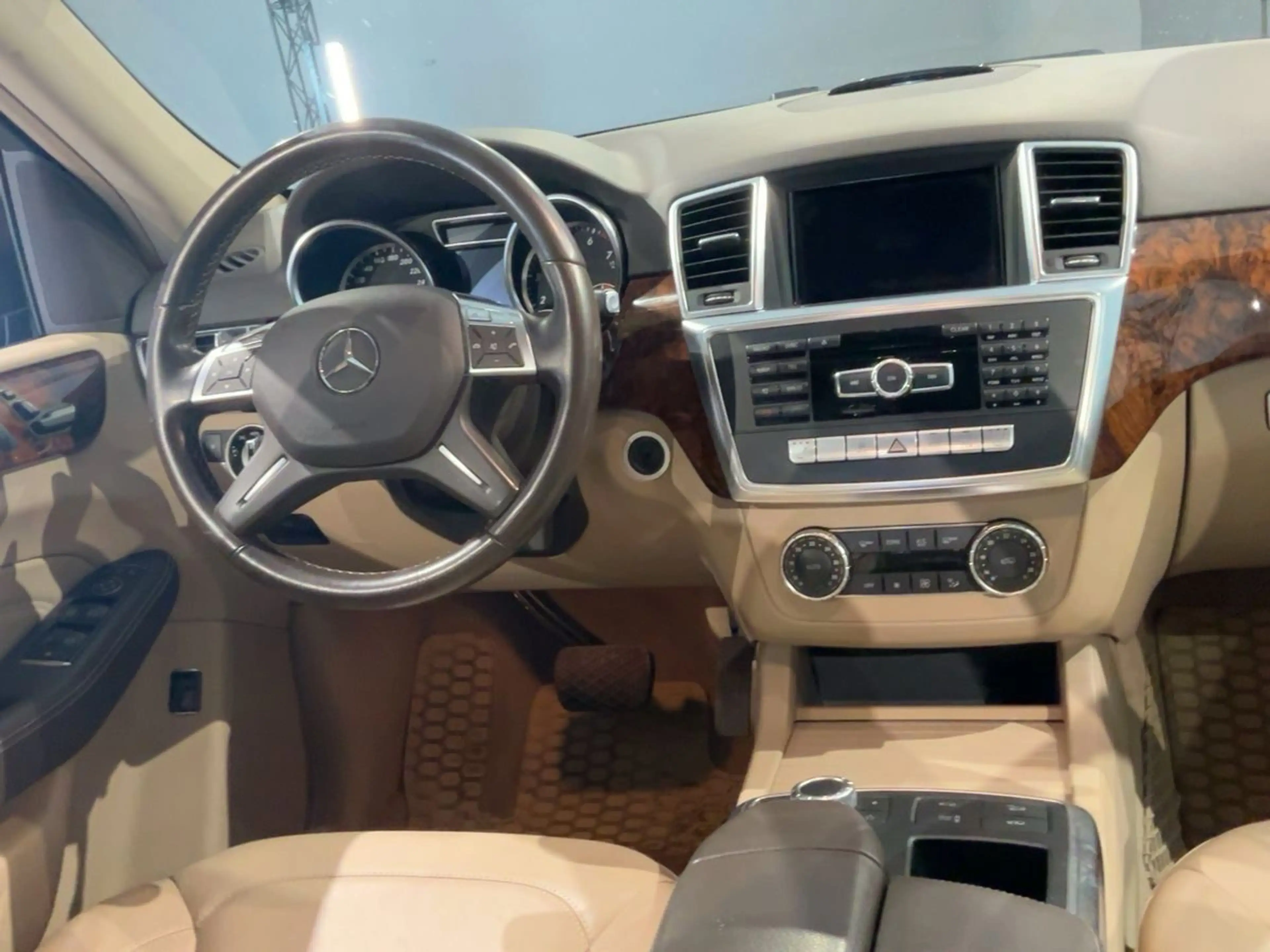 Mercedes-Benz ML 350 4Matic *Traum*Kamera*AHK*Deutsches-FZG* — photo 11