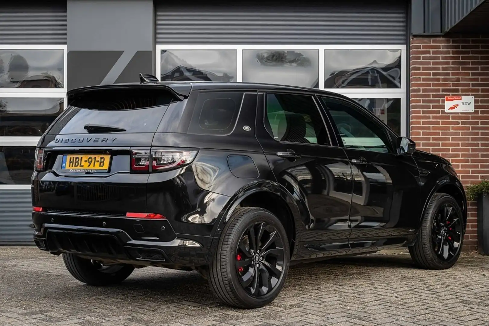 Land Rover Discovery Sport P300e 1.5 R-Dynamic HSE | ACC | Panorama | Meridia Negro - 2