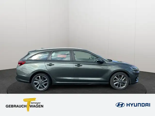 Hyundai I30 view 4