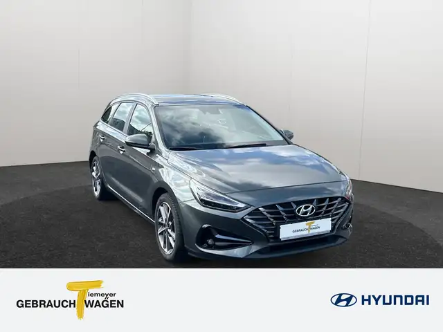 Hyundai I30 view 3