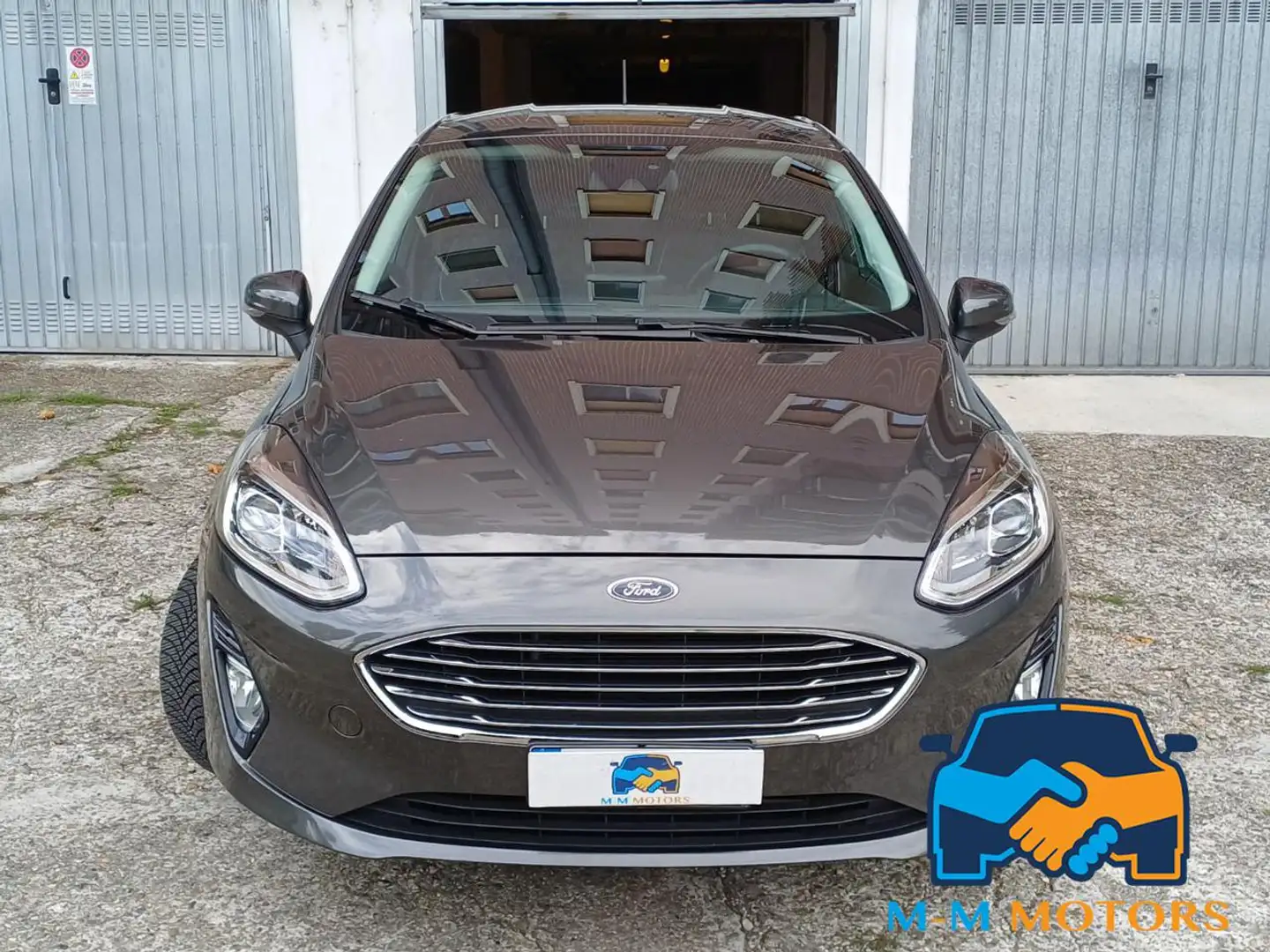 Ford Fiesta 1.1 85 CV 5 porte Titanium Gris - 2
