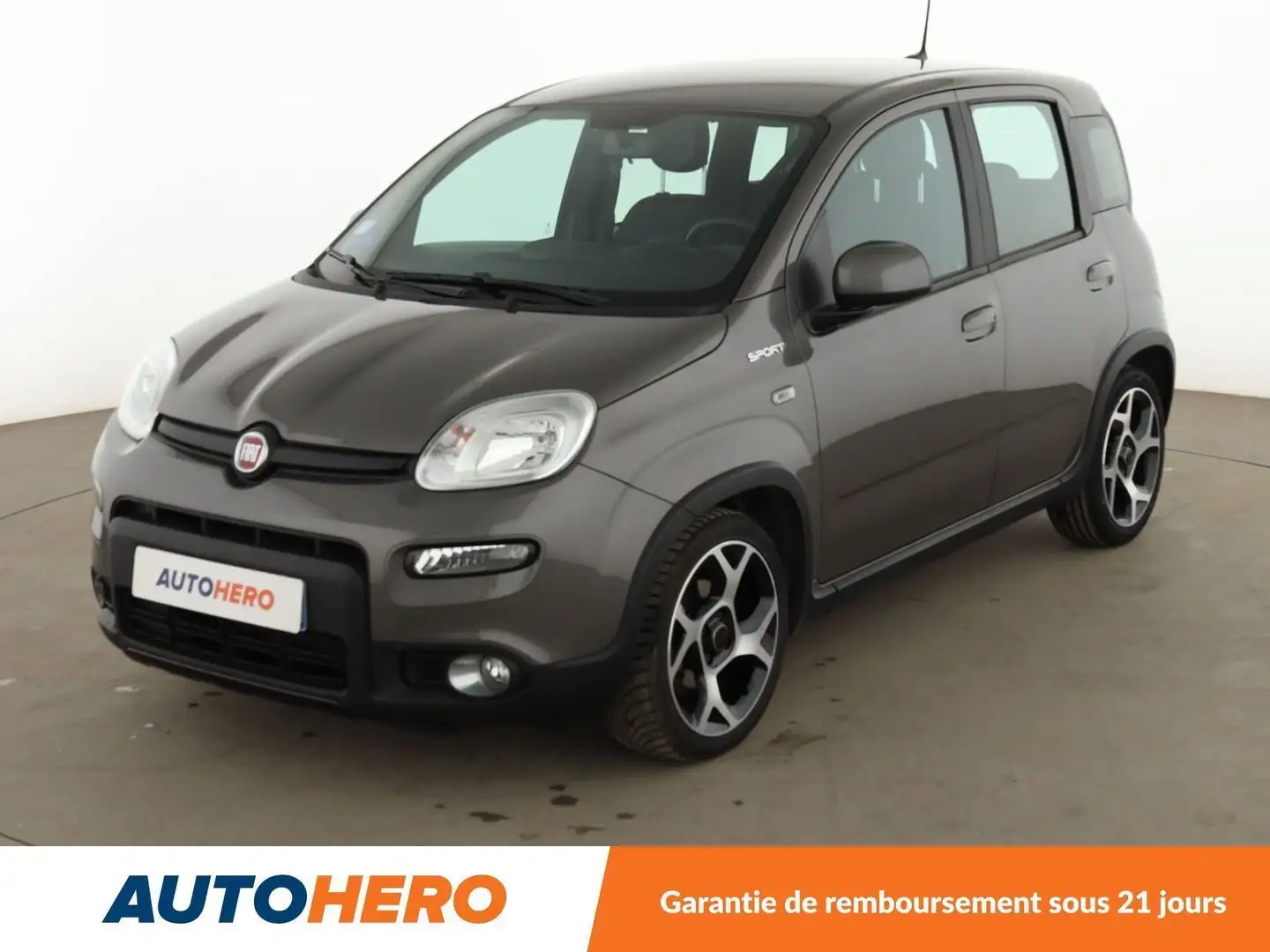 Fiat Panda 1.0 Hybride BSG Sport Gris - 1